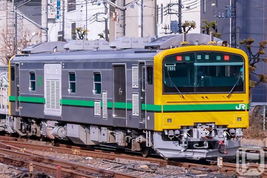 「砕石輸送車両」がSLの新たな相棒として群馬でデビュー 老朽化した機関車たちの後任に黄色い顔の「GV」