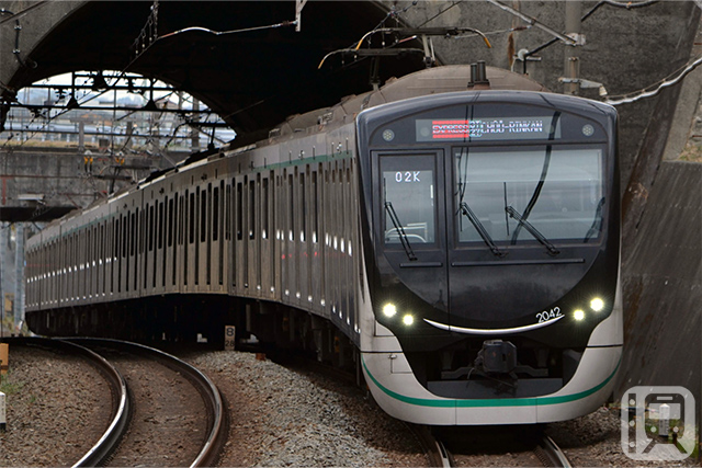 田園都市線などで運行している東急2020系電車(Katsumi Yokoyama)