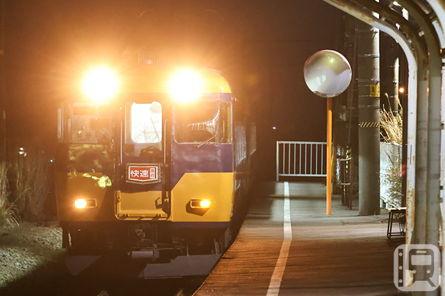 新たな夜行列車「山岳夜行」に使用される大井川鐵道16000系電車(大井川鐵道提供)