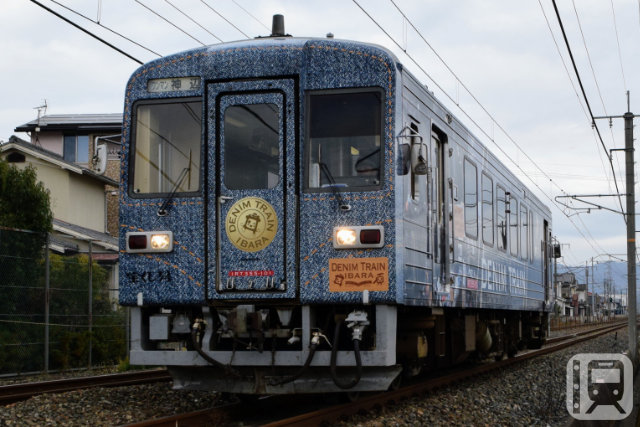 井原鉄道IRT355形気動車「デニムトレイン」(Katsumi)