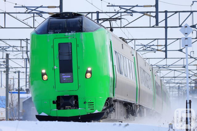 特急「ライラック」などで運行しているJR北海道789系電車(中村 昌寛/PhotoAC)