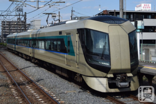 特急リバティとして運行している東武500系電車(Katsumi)